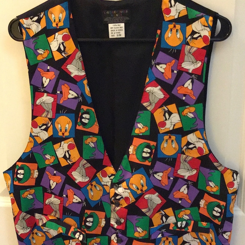 Looney Tunes Ladies button front vest